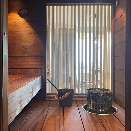 Marina By Hiekka - Sisaeltaeae Liinavaatteet Ja Loppusiivouksen Apartman Kalajoki