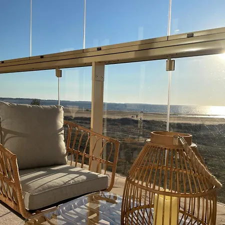 Marina By Hiekka - Sisaeltaeae Liinavaatteet Ja Loppusiivouksen