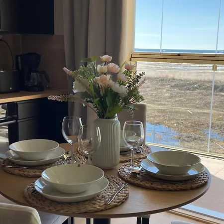 Marina By Hiekka - Sisaeltaeae Liinavaatteet Ja Loppusiivouksen