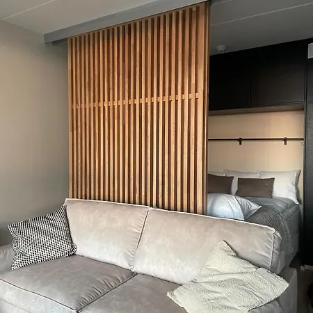 Marina By Hiekka - Sisaeltaeae Liinavaatteet Ja Loppusiivouksen Apartman *