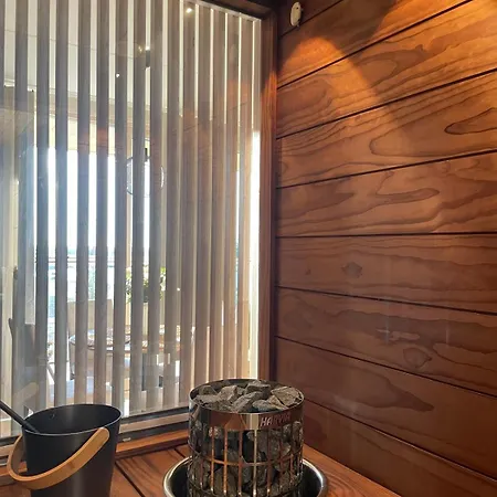 Marina By Hiekka - Sisaeltaeae Liinavaatteet Ja Loppusiivouksen