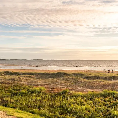 Apartman Marina By Hiekka - Sisaeltaeae Liinavaatteet Ja Loppusiivouksen *