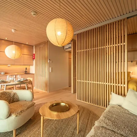 Marina By Hiekka - Sisaeltaeae Liinavaatteet Ja Loppusiivouksen